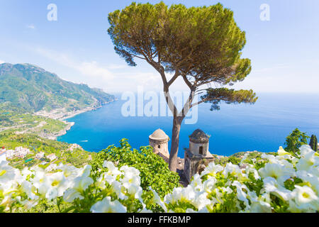 Ravello, Villa Rufolo, Panorama von der Amalfi Küste, Italien Stockfoto