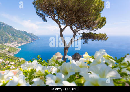 Ravello, Villa Rufolo, Panorama von der Amalfi Küste, Italien Stockfoto