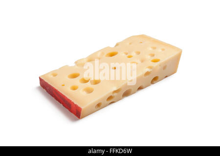 Stück der Schweizer Emmentaler Käse auf weißem Hintergrund Stockfoto