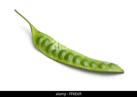 Ganz einzigen frischen Petai Bean auf weißem Hintergrund Stockfoto