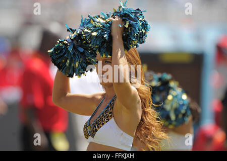 Jacksonville, FL, USA. 8. September 2013. Jacksonville Jaguars Cheerleader beim Jags 28-2 gegen die Kansas City Chiefs im EverBank Field am 8. September 2013 in Jacksonville, Florida. ZUMA PRESS/Scott A. Miller © Scott A. Miller/ZUMA Draht/Alamy Live-Nachrichten Stockfoto