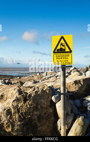 Gefahrenzeichen nicht steigen bei Col-Huw Strand, Llantwit Major, South Wales UK Stockfoto