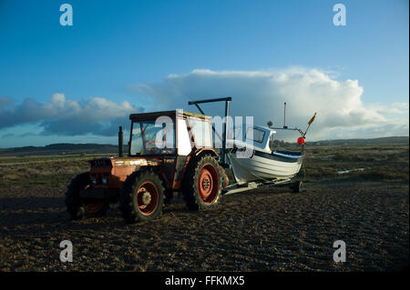Cley neben Meer, North Norfolk, England. Winter und die Küste in der Abenddämmerung. Stockfoto