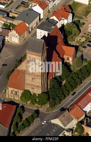 Luftaufnahme, Anklam, Kirchen, Peene-Fluss, Marktplatz, Anklam, Ostsee, Mecklenburg-Vorpommern, Deutschland, Europa, Antenne Stockfoto