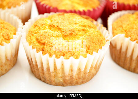 Hausgemachte Mais-Muffins Kühlung Stockfoto