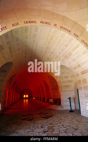 Frankreich, Meuse (55), Verdun, Douaumont Ossuary / / Meuse (55), Verdun, Ossuaire de Douaumont Stockfoto