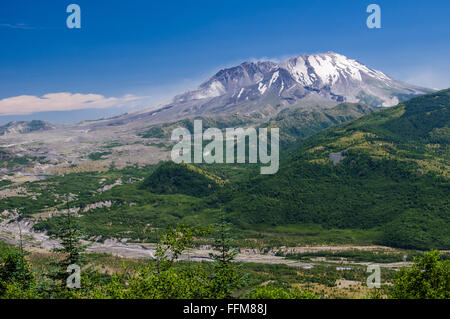 Ansicht des Mount St. Helens zeigt die Überreste des Berges nach dem Ausbruch von 1980. Stockfoto