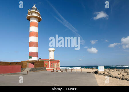 Museum der traditionellen Fischerei und Faro del Tóston Leuchtturm, El Cotillo, Fuerteventura, Kanarische Inseln, Spanien Stockfoto