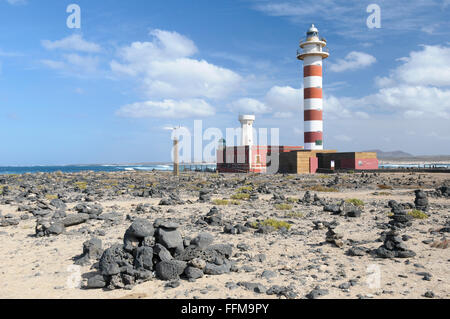 Museum der traditionellen Fischerei und Faro del Tóston Leuchtturm, El Cotillo, Fuerteventura, Kanarische Inseln, Spanien Stockfoto