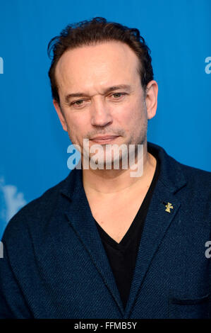 Berlin, Deutschland. 15. Februar 2016. Regisseur Vincent Perez während der "Allein In Berlin/Jeder Stirbt Für Sich Allein" Fototermin bei der 66. Berlin International Film Festival/Berlinale 2016 am 15. Februar 2016 in Berlin, Deutschland. Bildnachweis: Dpa/Alamy Live-Nachrichten Stockfoto