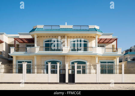 Luxus-Villa mit Blick auf den Strand in Dubai Vereinigte Arabische Emirate Stockfoto