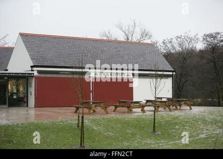 Das Lockkeeper Inn die Iris Robinson £50.000 von zwei Bauträger für ihren geliebten 19-Year-Old Kirk McCambley, um erhalten das Café neben dem Fluss Lagan in Süd-Belfast, Nordirland, 11. Januar 2010 zu starten. Nordirlands ersten Minister Peter Robinson ist unter politischen Druck über Behauptungen über seine Frau finanziellen Angelegenheiten. Ein BBC-Programm gefragt, warum der DUP-Führer nicht den Behörden sagen, dass seine Frau nicht £50.000 registriert hatte, die sie von zwei Bauträger erhalten. Iris Robinson verwendet das Geld, um ihren jungen Liebhaber, ein Unternehmen zu gründen. Herr Robinson, sagte er Stockfoto