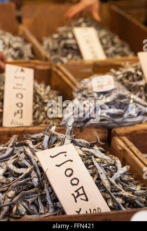 Getrockneter Fisch, Meeresfrüchte-Produkt am Markt aus Japan. Stockfoto