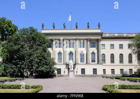 Geographie/Reisen, Deutschland, Berlin, Gebäude, Prinz Heinrich Palace, Hauptsitz der Humboldt-Universität zu Berlin, Unter den Linden, Baujahr: 1748 - 1766, Außenansicht, Additional-Rights - Clearance-Info - Not-Available Stockfoto