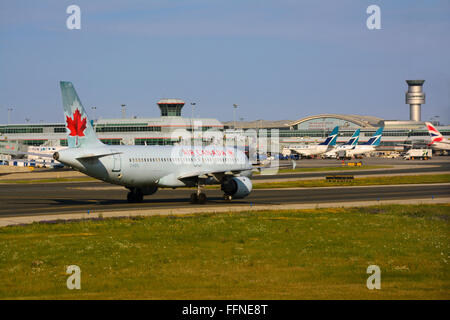 Air Canada Flugzeug am Pearson Airport, Toronto, Kanada Stockfoto