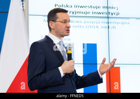 Warschau, Polen. 16. Februar 2016. Polnischer Minister für Entwicklung Mateusz Morawiecki während der Pressekonferenz in der Kanzlei des Ministerpräsidenten am 16. Februar 2016 in Warschau, Polen. Bildnachweis: MW/Alamy Live-Nachrichten Stockfoto