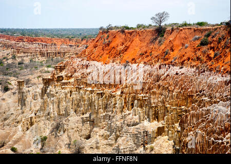 Miradouro da Lua ist eine Reihe von Klippen 40 km südlich von Luanda, Angola. Im Laufe der Zeit, Erosion durch Wind und Regen, die Erstellung der lunar Stockfoto