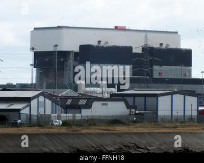 Datei-PIC: Heysham Kraftwerk, Heysham, Lancaster, UK. 13. August 2014.     Heysham 2 EDF Energy hat neue Schließung Termine für Kraftwerke Heysham 1 und Heysham 2 angekündigt.   Heysham-1 wurde um fünf Jahre bis 2024 verlängert. und Heysham 2 wurde um sieben Jahre bis 2030 verlängert. Bildnachweis: David Billinge/Alamy Live-Nachrichten Stockfoto
