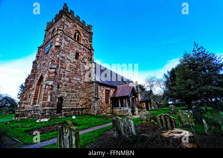 Die Kirche des Hl. Johannes des Täufers an whitbourne ist eine von einer Gruppe von sechs Pfarreien, die die Pfarrei von größeren whitbourne Stockfoto