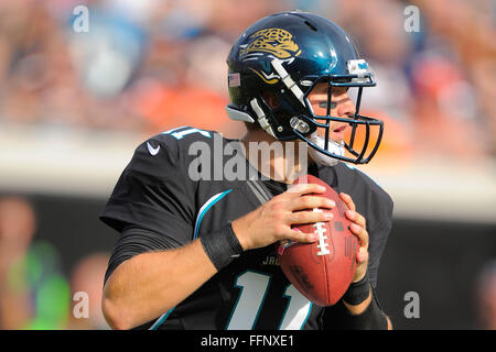 Jacksonville, FL, USA. 7. Oktober 2012. Jacksonville Jaguars quarterback Blaine Gabbert (11) beim Jags 41-3 gegen die Chicago Bears im EverBank Field am 7. Oktober 2012 in Jacksonville, Florida. ZUMA Press/Scott A. Miller. © Scott A. Miller/ZUMA Draht/Alamy Live-Nachrichten Stockfoto