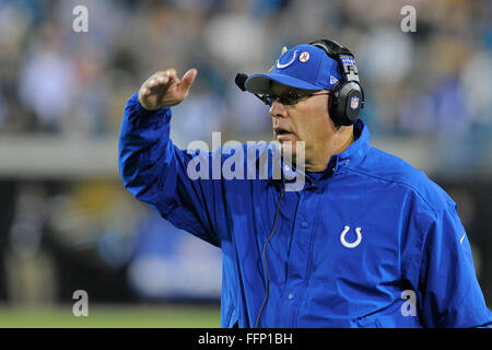 Jacksonville, FL, USA. 8. November 2012. Indianapolis Colts interim Cheftrainer Bruce Arians während der NFL Football-Spiel zwischen den Jacksonville Jaguars und die Colts im EverBank Field am 8. November 2012 in Jacksonville, Florida. Die Colts gewann 27-10. ZUMA Press/Scott A. Miller. © Scott A. Miller/ZUMA Draht/Alamy Live-Nachrichten Stockfoto
