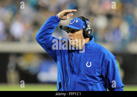 Jacksonville, FL, USA. 8. November 2012. Indianapolis Colts interim Cheftrainer Bruce Arians während der NFL Football-Spiel zwischen den Jacksonville Jaguars und die Colts im EverBank Field am 8. November 2012 in Jacksonville, Florida. Die Colts gewann 27-10. ZUMA Press/Scott A. Miller. © Scott A. Miller/ZUMA Draht/Alamy Live-Nachrichten Stockfoto