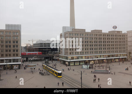 BERLIN - Februar 16: Alexanderplatz in Berlin-Mitte am 16. Februar 2016. Stockfoto