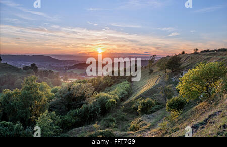 Blick vom Uley Bury nach Westen bei Sonnenuntergang Stockfoto