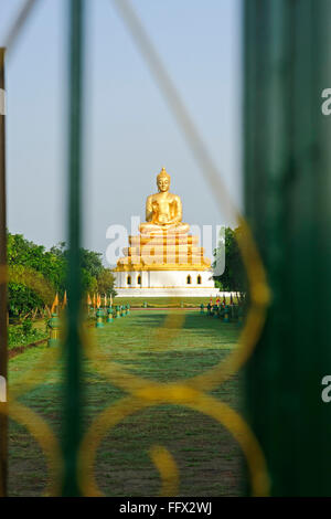 Goldene Buddha-Statue, Sarawasti, Uttar Pradesh, Indien Stockfoto