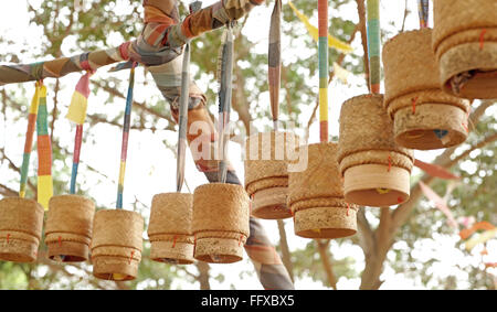 Kratib, Bambus-Holz Reis-Box für Klebreis Stockfoto