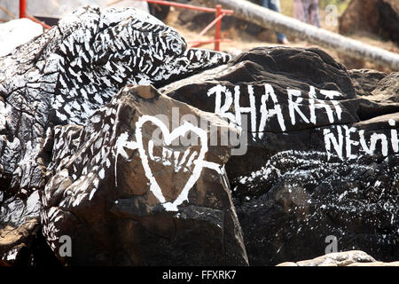 Graffiti auf Felsen am Strand von Ozram; Vagator Strand in Goa; Indien Stockfoto