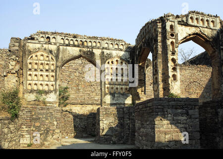 Golconda Festung von Mohammed Quli Qutb Shah 16. Jahrhundert Ansicht der zerstörten Mauern, Hyderabad, Andhra Pradesh, Indien Stockfoto