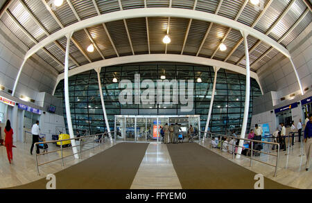 Eingang zum Abflugbereich am Chhatrapati Shivaji international Airport; Santacruz; Bombay Mumbai; Maharashtra; Indien Stockfoto