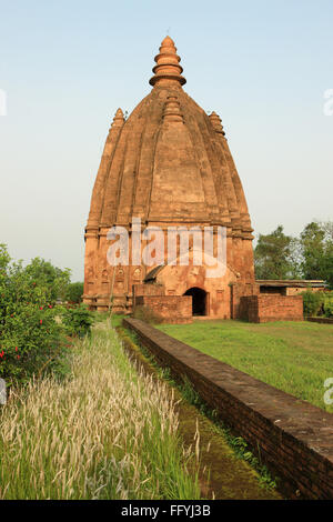 Shiva-Dole-Tempel auf Rudrasagar Tank; Sivsagar; Assam; Indien Stockfoto