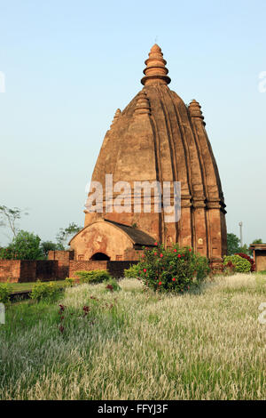 Shiva-Dole-Tempel auf Rudrasagar Tank; Sivsagar; Assam; Indien Stockfoto