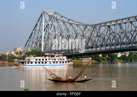 Howrah-Brücke; Rabindra Setu; Hooghly River; Kalkutta; Kalkutta; Kalkutta; Westbengalen; Indien Stockfoto