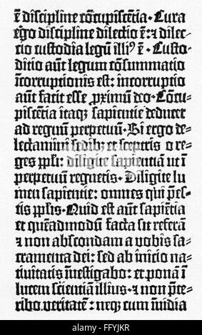 Literatur, Bibel, Seite aus der Bibel mit 36 Zeilen, Druck: Möglicherweise Johannes Gutenberg (um 1400 - 1468), um 1462, Zusatzrechte-Clearenzen-nicht vorhanden Stockfoto