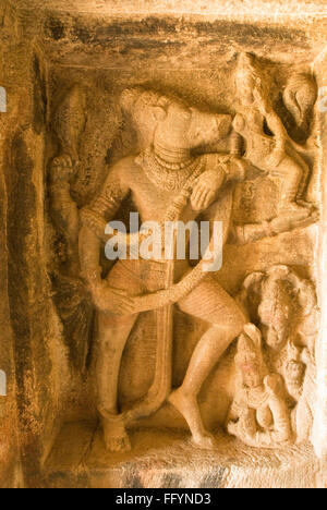 Varaha Avatara von Vishnu, Bhuvaragamrthy in Ravanaphadi cave Tempel in Aihole, Karnataka, Indien Stockfoto