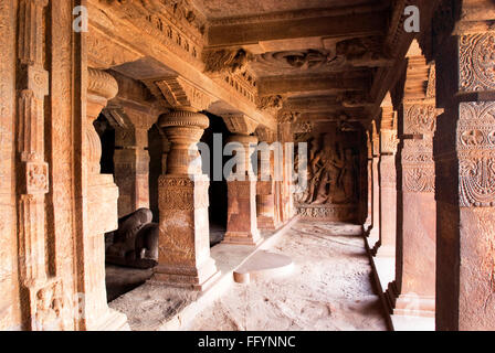 Höhle eines späten 6. Jahrhundert widmet sich Lord Siva, Badami, Karnataka, Indien Stockfoto