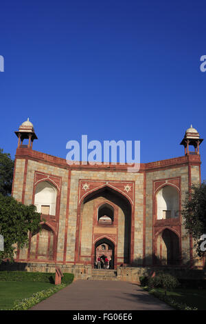 Westtor von Humayun Mausoleum, erbaut im Jahre 1570, Delhi, Indien zum UNESCO-Weltkulturerbe Stockfoto