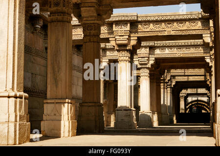 Adalaj Vava Schritt gut gebaut von Königin Rudabai sieben bewegte Struktur, Ahmedabad, Gujarat, Indien Welterbe-Aufstellungsort Stockfoto