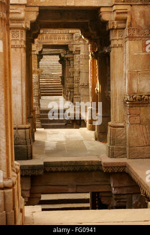 Adalaj Vava Schritt gut gebaut von Königin Rudabai sieben bewegte Struktur, Ahmedabad, Gujarat, Indien Erbe Stockfoto