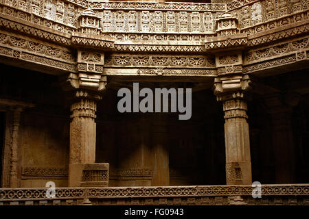 Adalaj Vava Schritt gut gebaut von Königin Rudabai sieben bewegte Struktur, Ahmedabad, Gujarat, Indien Welterbe-Aufstellungsort Stockfoto