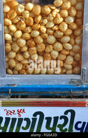 Pani Puri Imbissstand, Indien Stockfoto