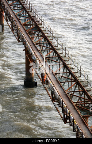 Provisorische Brücke auf der Baustelle der Bandra Worli Sea Link Arabische Meer westlichen Vorort Bombay Mumbai Maharashtra Stockfoto