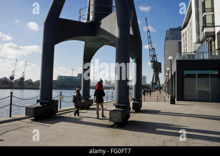 Besucher in die Excel-Marina in East London, UK Stockfoto