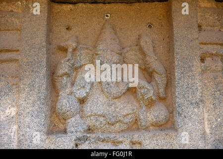 Gott Ganesha Statue geschnitzt Prasanna Virupaksha unter Boden Shiva Tempel Hampi Vijayanagar Deccan Hospet Bellary Karnataka Stockfoto