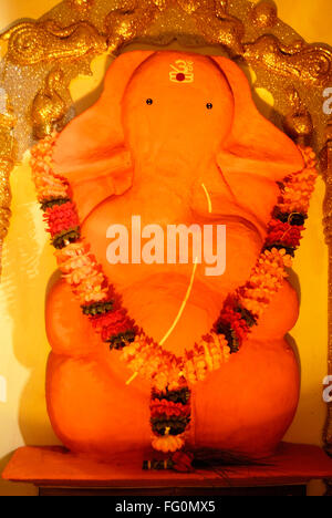 Replikat Idol Shree Mahaganapati Ranjangaon Ashtavinayaka Lord Ganesh Elefant ging Gott Ganpati Festival Pune Maharashtra Stockfoto