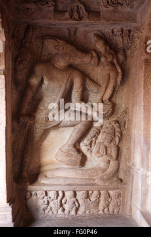 Statue von Lord Vishnu, Varaha 2at Badami Chalukya Vishnu Eber Inkarnation rettet die Erde Göttin Bagalkot Karnataka Stockfoto