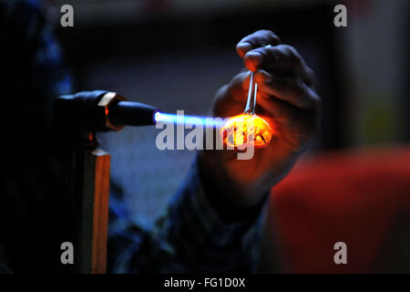 Glas Handwerk Surat Gujarat Indien Asien Dez 2010 Stockfoto